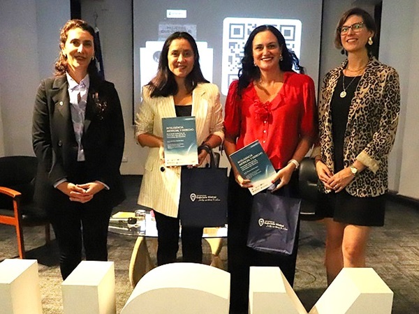 Mujeres que inspiran: Psicología, liderazgo y vocación de servicio público en conversatorio UGM