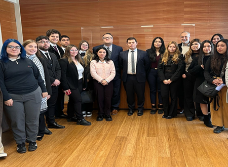 Estudiantes de Derecho UGM vivieron experiencia formativa en Juzgado del Trabajo de Puente Alto