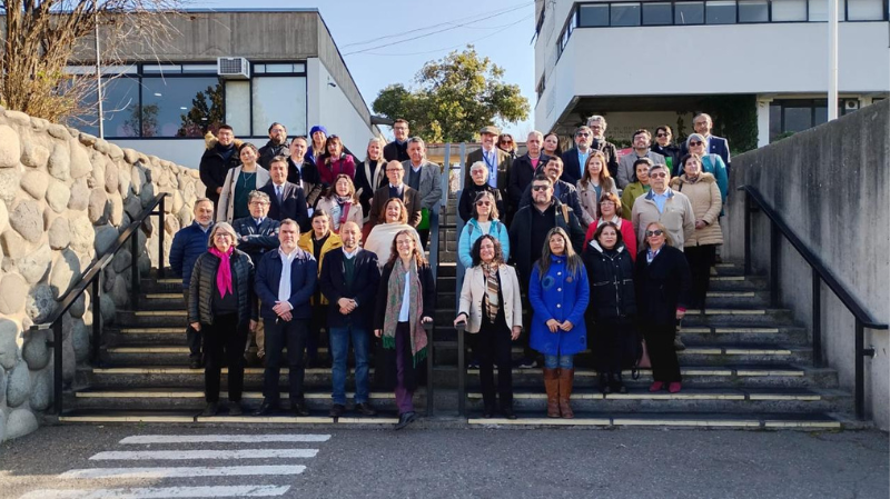 Director del Magíster en Docencia para la Educación Superior UGM dictó taller para líderes y equipos directivos de liceos emblemáticos