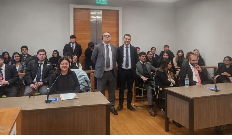 Estudiantes de Derecho UGM realizaron visita académica al Tribunal de Letras del Trabajo de Puente Alto