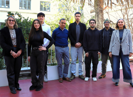 “Diálogos para el futuro”: Estudiantes de Ingeniería Comercial UGM participan en espacio de análisis y discusión